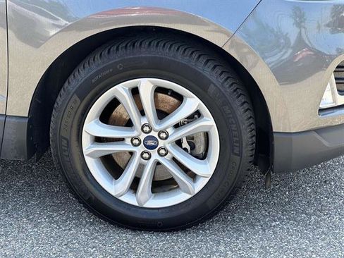 Used 2020 Ford Edge SEL w/ Convenience Package image 7