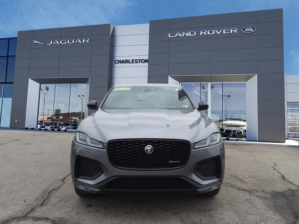 New 2025 Jaguar F-PACE R-Dynamic S AWD/4WD image 8