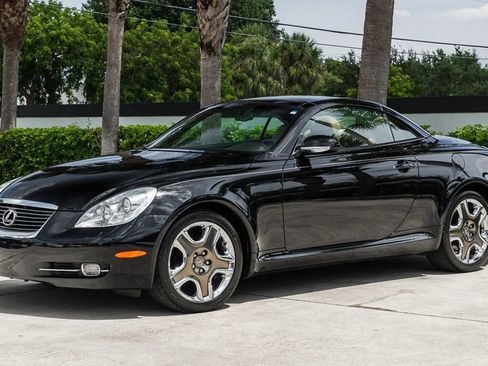 Used 2006 Lexus SC 430 Convertible w/ Preferred Accessory Pkg RWD image 2