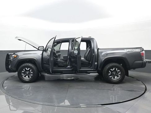 Used 2023 Toyota Tacoma TRD Off-Road w/ TRD Premium Off Road Package AWD/4WD image 34