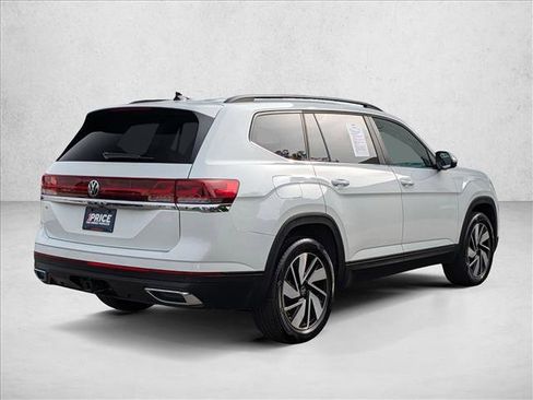 Used 2025 Volkswagen Atlas SE image 5