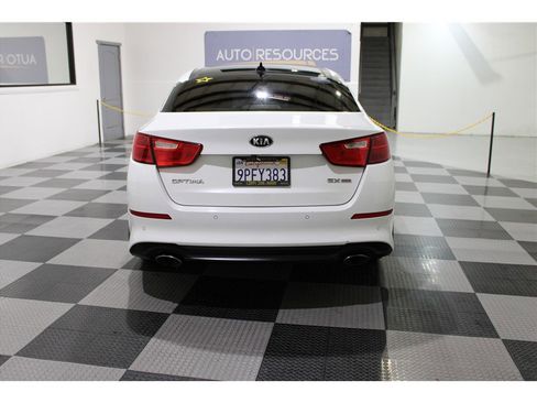 Used 2015 Kia Optima EX w/ EX Premium Package image 6