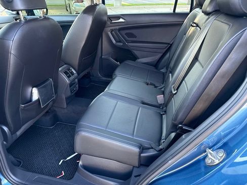 Used 2018 Volkswagen Tiguan SE AWD/4WD image 14
