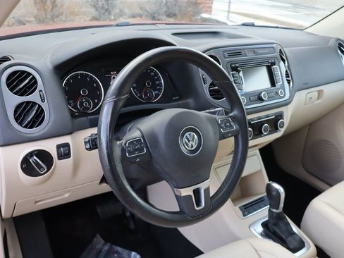 Used 2012 Volkswagen Tiguan S image 16