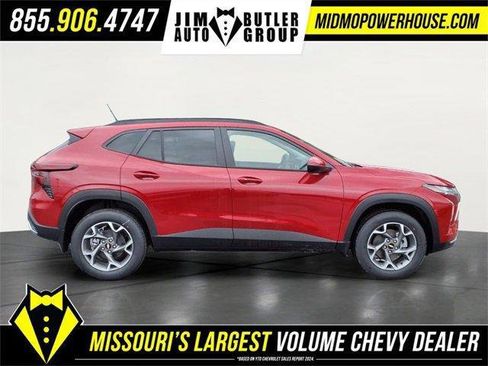 New 2026 Chevrolet Trax LT w/ Driver Confidence Package image 18