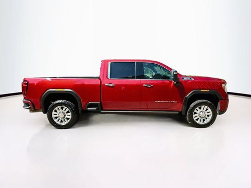 Used 2022 GMC Sierra 3500 Denali AWD/4WD image 8