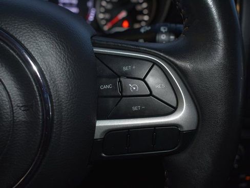 Used 2019 Jeep Compass Latitude image 20