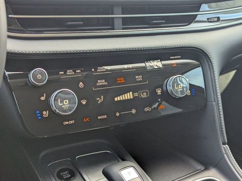 Certified 2026 INFINITI QX60 Luxe w/ Cargo Package image 17