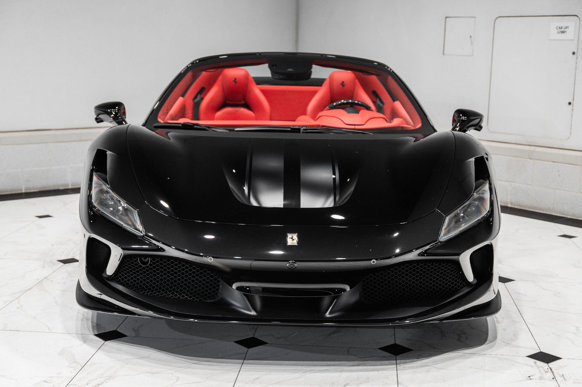 Used 2021 Ferrari F8 Tributo RWD image 4
