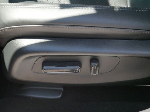 Used 2025 Honda HR-V EX-L image 20