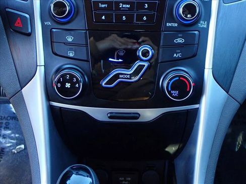 Used 2012 Hyundai Sonata GLS image 16