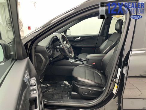 Used 2023 Ford Escape ST-Line w/ Tech Pack #1 AWD/4WD image 8