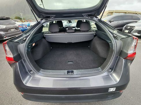 Used 2022 Toyota Prius LE image 23