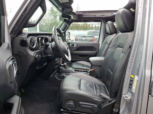 Certified 2021 Jeep Wrangler Unlimited Sahara image 11