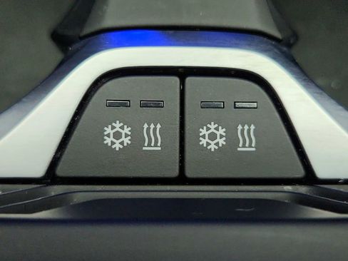 Used 2022 BMW X5 xDrive40i AWD/4WD image 22