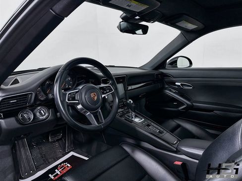 Used 2019 Porsche 911 Carrera image 10