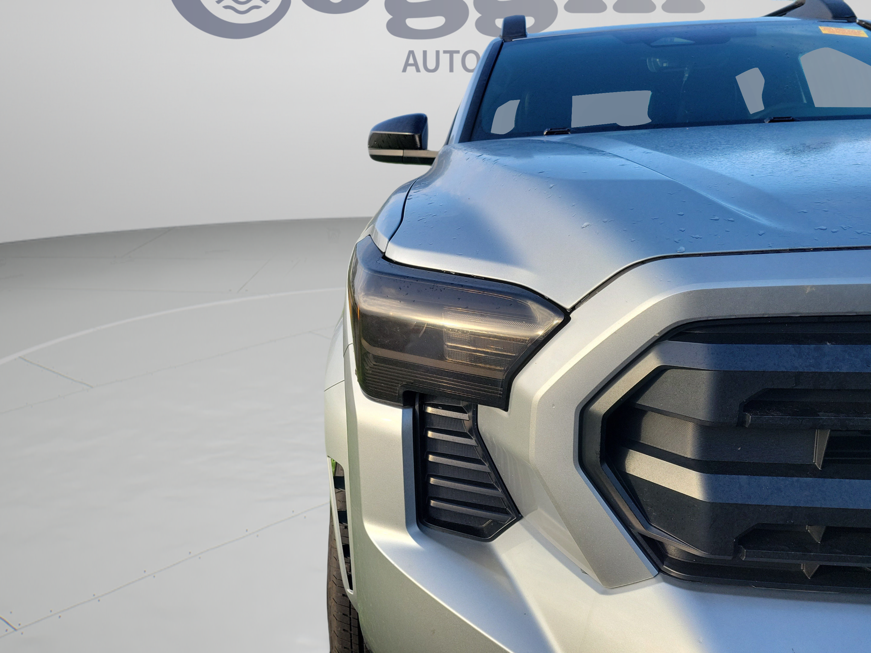 Used 2024 Toyota Tacoma SR5 AWD/4WD image 10