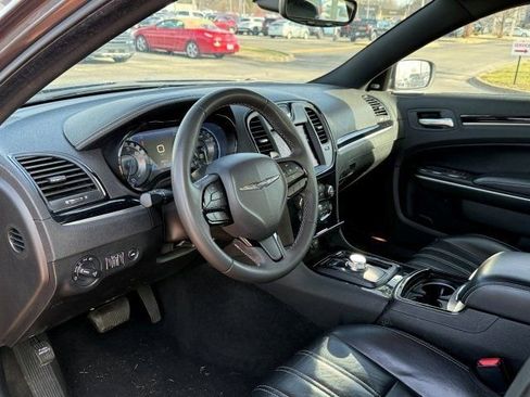 Used 2023 Chrysler 300 S image 10