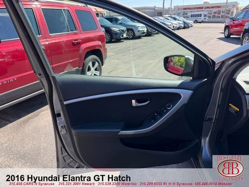Used 2016 Hyundai Elantra GT FWD image 17