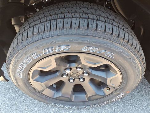 New 2026 RAM 1500 Express AWD/4WD image 10