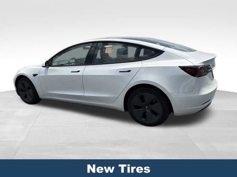 Used 2023 Tesla Model 3 Standard Range RWD image 5
