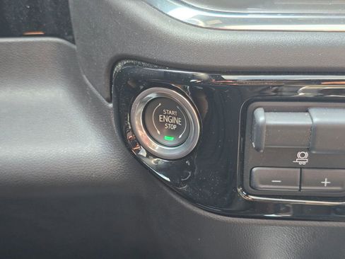 Certified 2023 Chevrolet Silverado 1500 High Country w/ High Country Premium Package AWD/4WD image 27