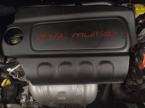 Used 2021 Jeep Compass Latitude FWD image 30