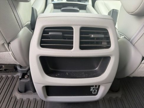 Used 2019 Honda Ridgeline RTL-E image 12