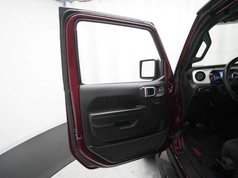 Used 2021 Jeep Wrangler Unlimited Islander image 27