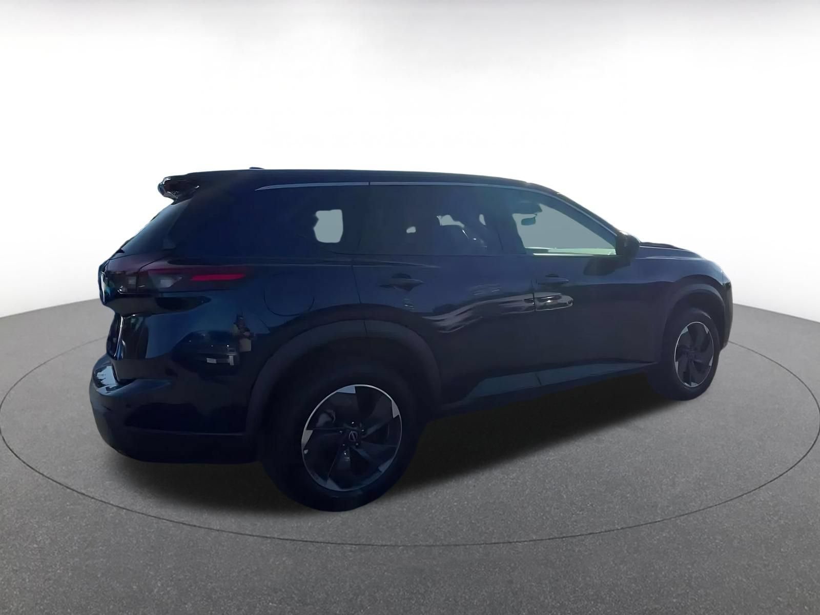 Used 2025 Nissan Rogue SV AWD/4WD image 14