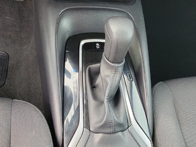 Used 2025 Toyota Corolla LE FWD image 18