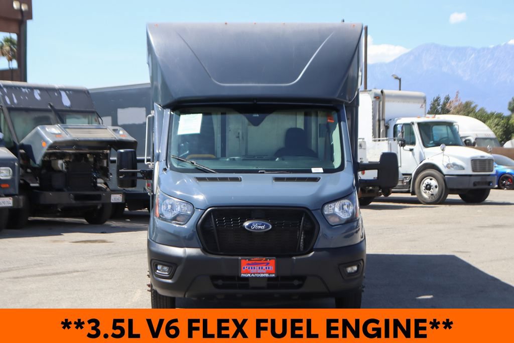 Used 2022 Ford Transit 350 DRW RWD image 3