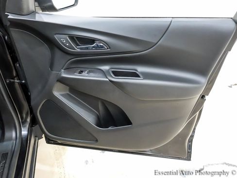 Used 2019 Chevrolet Equinox LT image 29