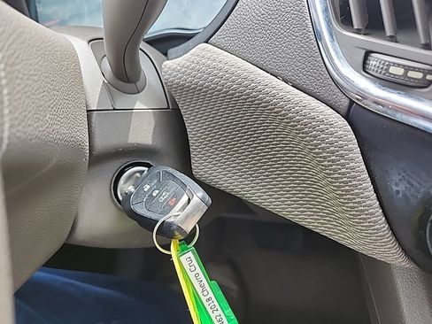 Used 2018 Chevrolet Cruze LS FWD image 23