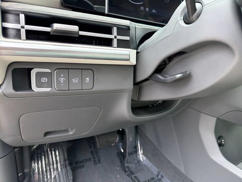 Used 2024 Hyundai Santa Fe Limited FWD image 20