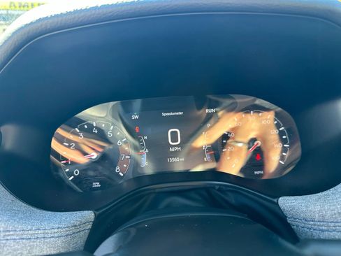 Used 2025 Jeep Compass Latitude image 28