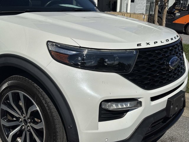 Used 2020 Ford Explorer ST w/ Premium Technology Package AWD/4WD image 9