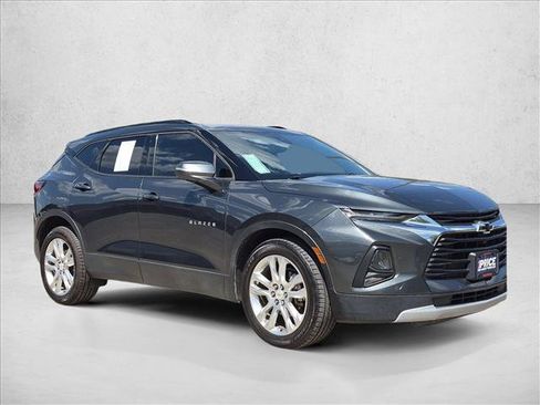 Used 2019 Chevrolet Blazer LT w/ Sun and Wheels Package FWD image 3