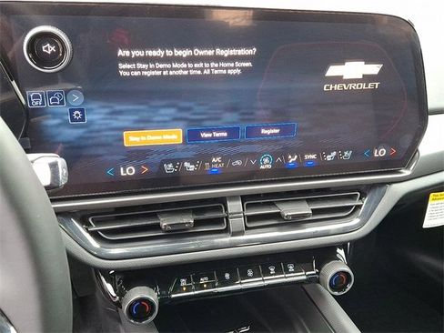 New 2026 Chevrolet Equinox EV RS image 7