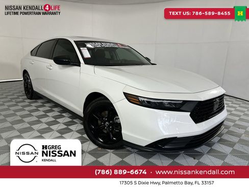 Used 2025 Honda Accord SE image 1