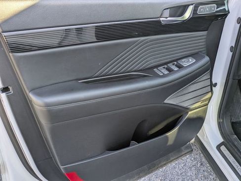 Used 2024 Hyundai Palisade Calligraphy image 10