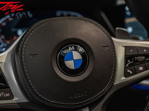 Used 2022 BMW X7 xDrive40i w/ M Sport Package image 30