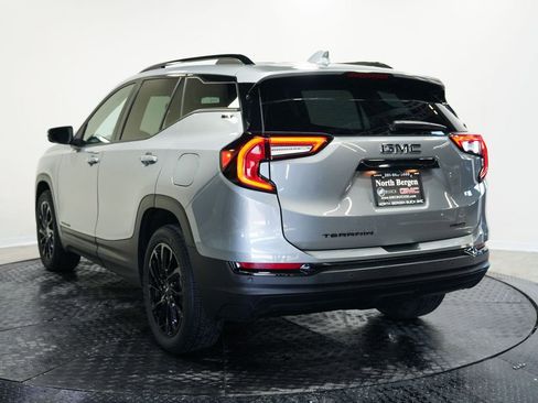 Used 2023 GMC Terrain SLT w/ Tech Package AWD/4WD image 6