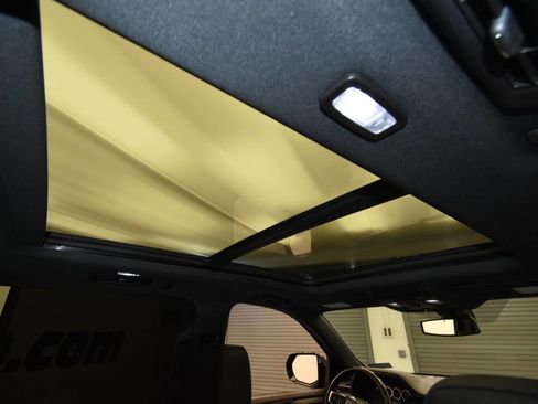 Used 2021 Chevrolet Tahoe Z71 image 21