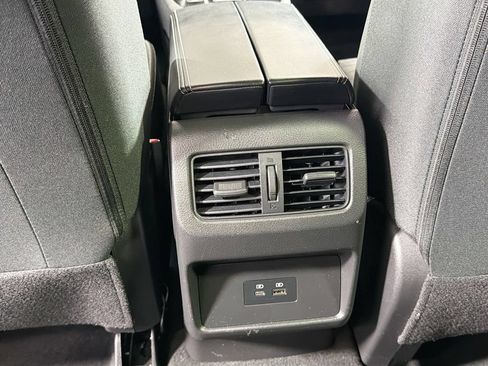 Used 2023 Nissan Rogue SV AWD/4WD image 24