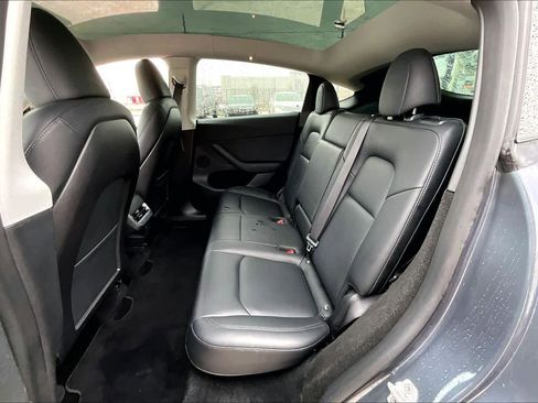 Used 2023 Tesla Model Y image 17