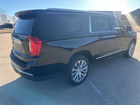 Used 2023 GMC Yukon XL Denali image 5