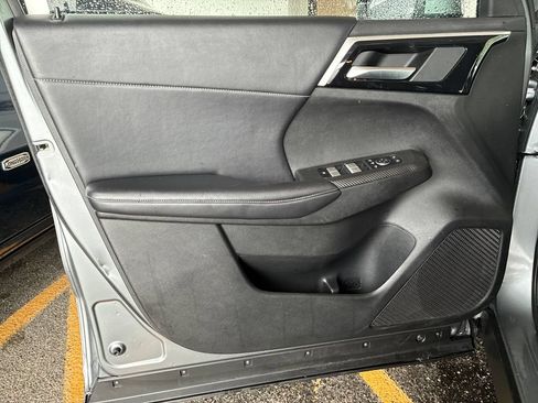 Used 2024 Mitsubishi Outlander SE FWD image 18