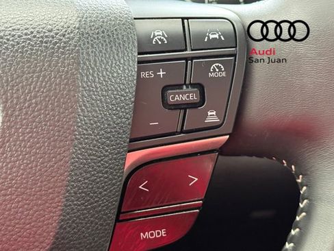 Used 2025 Toyota Camry SE image 21