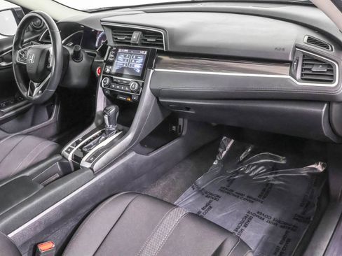 Used 2020 Honda Civic EX image 41